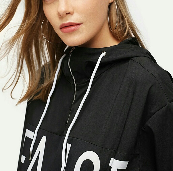 SHEIN GRAPHIC OVERSIZED HOODED WINDBREAKER - Picture 4 of 4